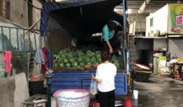 缅北老街吃瓜群众,吃瓜群众的街头热话