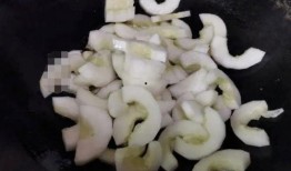 鹅吃不吃小瓜,探究鹅是否食用小瓜之谜