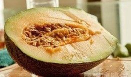 怀孕吃哈密瓜有什么好处,营养益处与注意事项