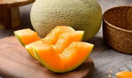 孕期吃小瓜哈密瓜好不好,孕期适量食用小瓜哈密瓜有益健康