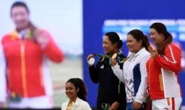 吃瓜冯珊珊,赛场内外，她如何成为焦点人物？