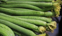 秋天吃胜瓜好吗,胜瓜美食，健康美味两不误