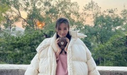 主角吃瓜张玉,吃瓜达人，揭秘娱乐圈幕后风云