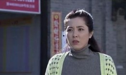 老头吃瓜被暴打