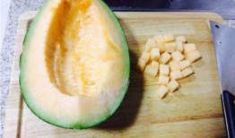 吃哈密瓜不掉色,尽享美味，肌肤依旧白皙