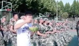 舞台军训舞台吃瓜,一场别开生面的青春盛宴