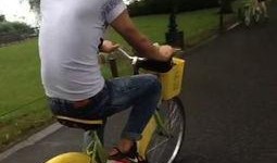 小孙妹妹吃角瓜,小孙妹妹的角瓜美食之旅