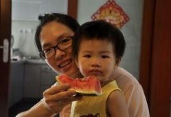 云南表妹吃瓜版