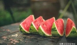 到了吃瓜的季节,畅享清凉吃瓜季