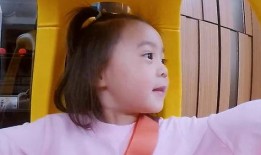 吃瓜妞妈,揭秘育儿路上的酸甜苦辣