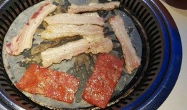 烤肉店员吃瓜,吃瓜背后的行业秘密