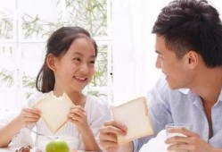 父母斗嘴孩子吃瓜,孩子视角下的父母斗嘴