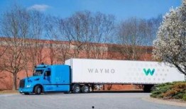 开卡车吃瓜视频,意外走红网络